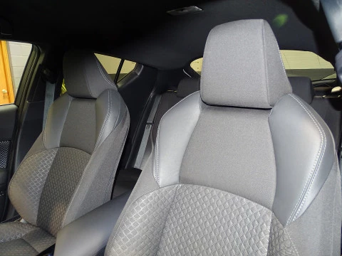 Toyota C-HR 2.0 180H Advance