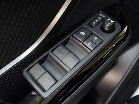 Toyota C-HR 2.0 180H Advance