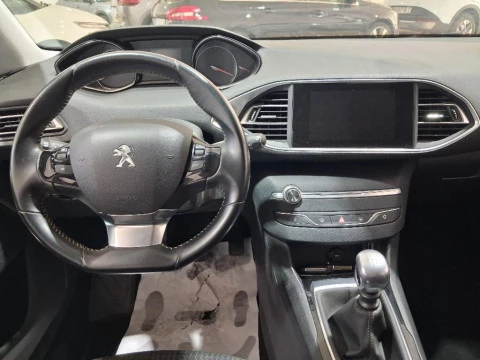 Peugeot 308 1.2 PURETECH 81KW STYLE 5P