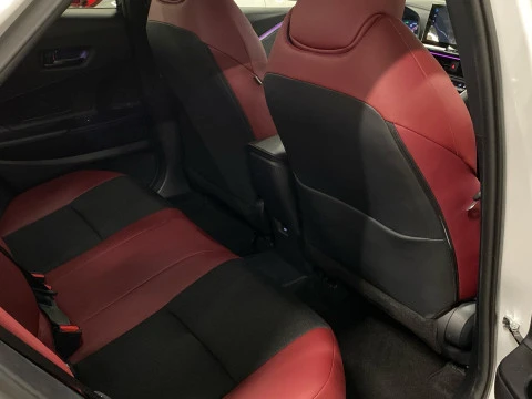 Toyota C-HR 2.0 220PH Premiere Edition