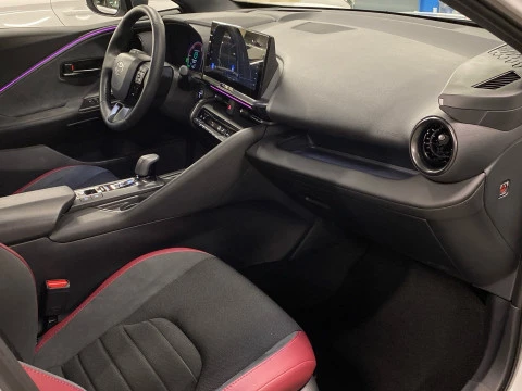 Toyota C-HR 2.0 220PH Premiere Edition