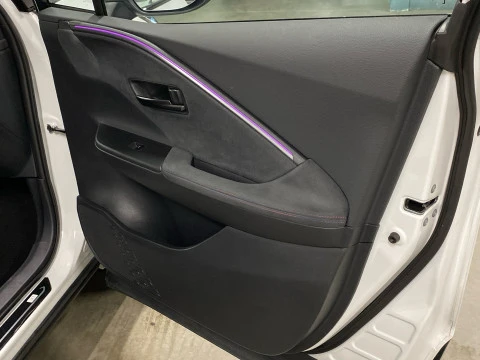 Toyota C-HR 2.0 220PH Premiere Edition