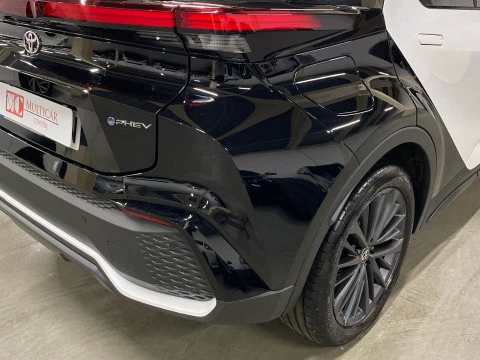 Toyota C-HR 2.0 220PH Premiere Edition