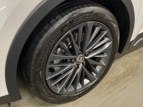 Toyota C-HR 2.0 220PH Premiere Edition