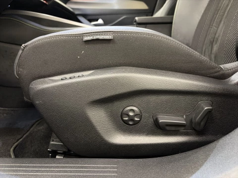 Peugeot 408 GT Hybrid eDCS6 100 kW (136 CV)