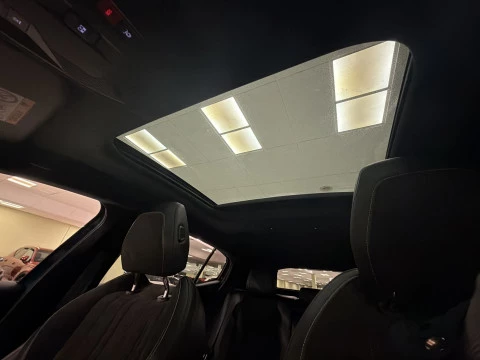 Peugeot 408 GT Hybrid eDCS6 100 kW (136 CV)