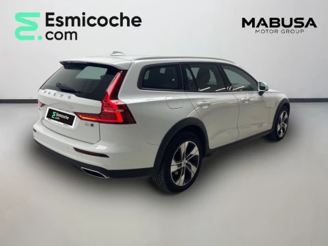 Volvo V60 , B4 AWD mild hybrid