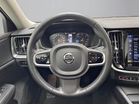 Volvo V60 , B4 AWD mild hybrid