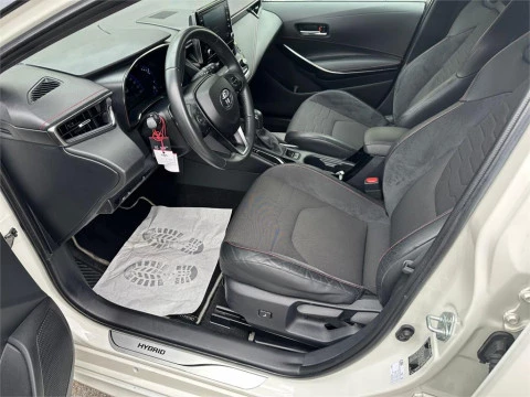 Toyota Corolla 5 Puertas Advance 180H T/A (e-CVT)