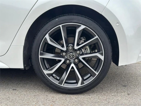 Toyota Corolla 5 Puertas Advance 180H T/A (e-CVT)