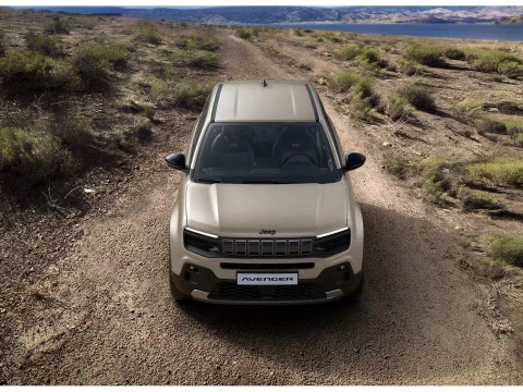 Jeep Avenger 1.2 eHybrid 81kW (110CV) Black Edition