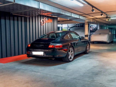 Porsche 911 Carrera Coupe