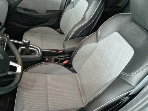 Renault Clio techno Eco-G 100cv (74kW)