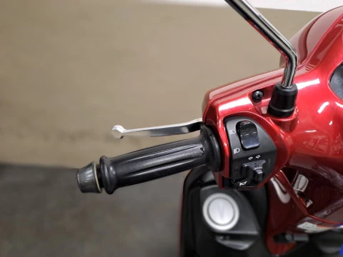 Yamaha D'elight 125 ROJO (DRMK)
