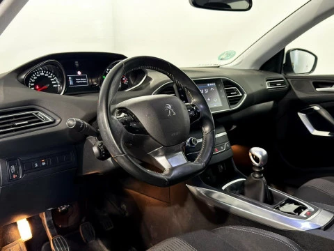Peugeot 308 1.2 PURETECH S&S ALLURE 130