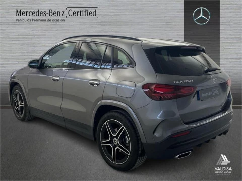Mercedes-Benz GLA 200 d