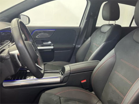 Mercedes-Benz GLA 200 d