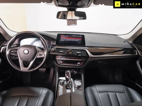 BMW Serie 5  518d Touring 190CV