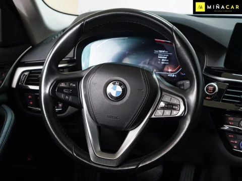 BMW Serie 5  518d Touring 190CV