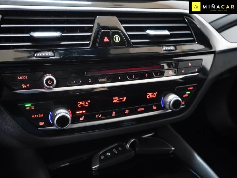 BMW Serie 5  518d Touring 190CV