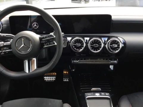 Mercedes-Benz Clase CLA  220 d Shooting Brake
