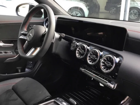 Mercedes-Benz Clase CLA  220 d Shooting Brake