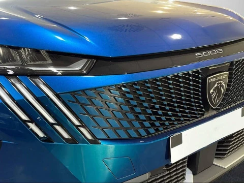 Peugeot 5008 Hybrid 1.2 100KW Allure eDCS6