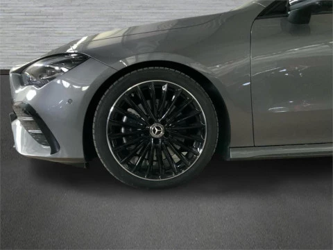 Mercedes-Benz CLA 200 D DCT