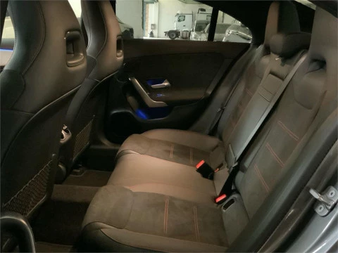Mercedes-Benz CLA 200 D DCT