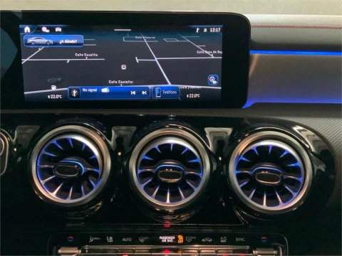 Mercedes-Benz CLA 200 D DCT