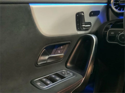 Mercedes-Benz CLA 200 D DCT