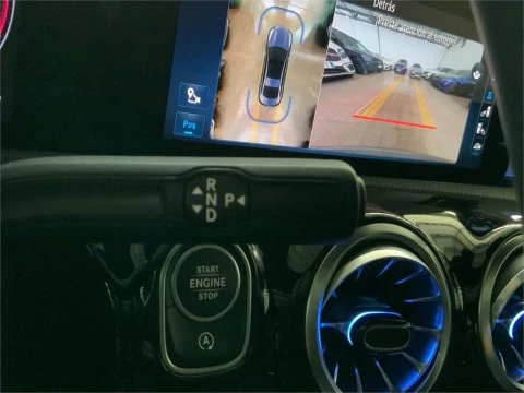 Mercedes-Benz CLA 200 D DCT