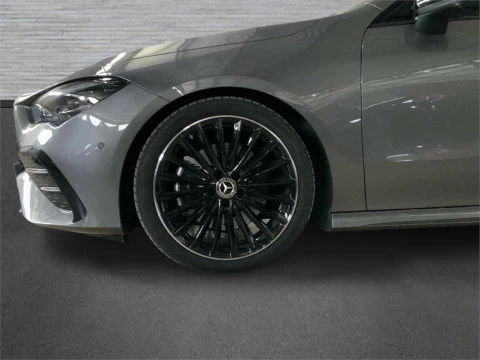 Mercedes-Benz CLA 200 D DCT