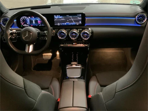 Mercedes-Benz CLA 200 D DCT