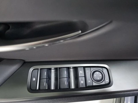 Lexus UX 2.0 300h UX