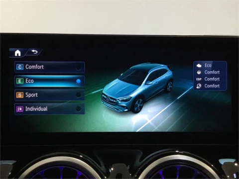 Mercedes-Benz GLA 200 D