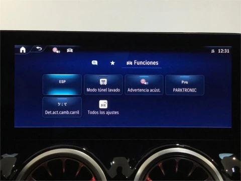 Mercedes-Benz GLA 200 D