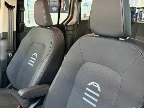 Ford Tourneo Courier BEV 43,5kWh 100kW (136CV) Active Auto