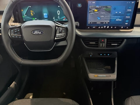 Ford Tourneo Courier BEV 43,5kWh 100kW (136CV) Active Auto