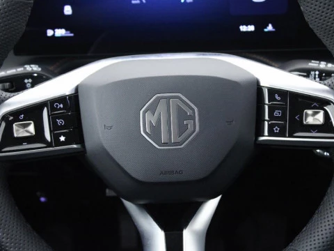 MG HS 1.5MT LUXURY MY24