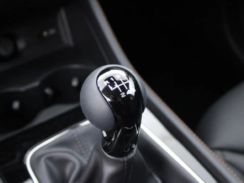 MG HS 1.5MT LUXURY MY24