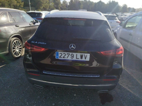 Mercedes-Benz GLA GLA 250 e