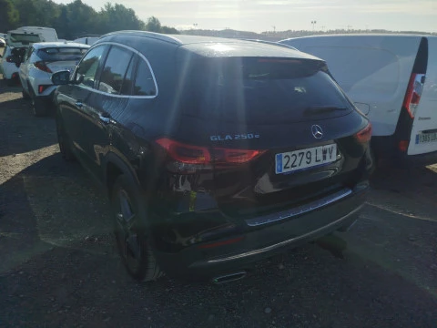 Mercedes-Benz GLA GLA 250 e