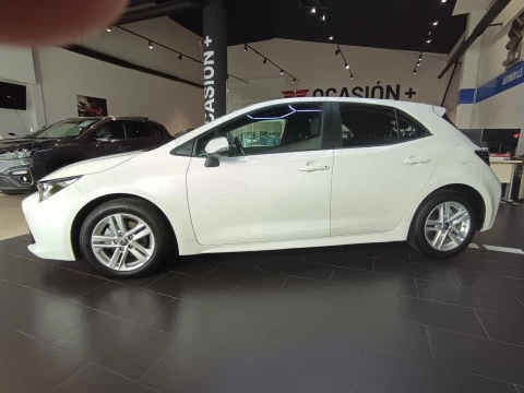 Toyota Corolla 1.8 125H ACTIVE TECH E-CVT
