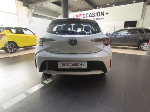 Toyota Corolla 1.8 125H ACTIVE TECH E-CVT