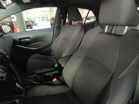 Toyota Corolla 1.8 125H ACTIVE TECH E-CVT