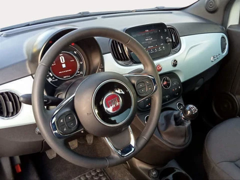 Fiat 500 1.0 Hybrid Dolcevita 51 kW (70 CV)