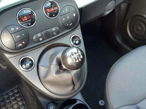 Fiat 500 1.0 Hybrid Dolcevita 51 kW (70 CV)