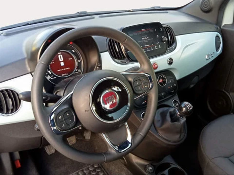 Fiat 500 1.0 Hybrid Dolcevita 51 kW (70 CV)