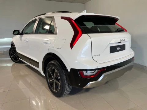Kia Niro 1.6 GDi HEV 95kW (129CV) Drive